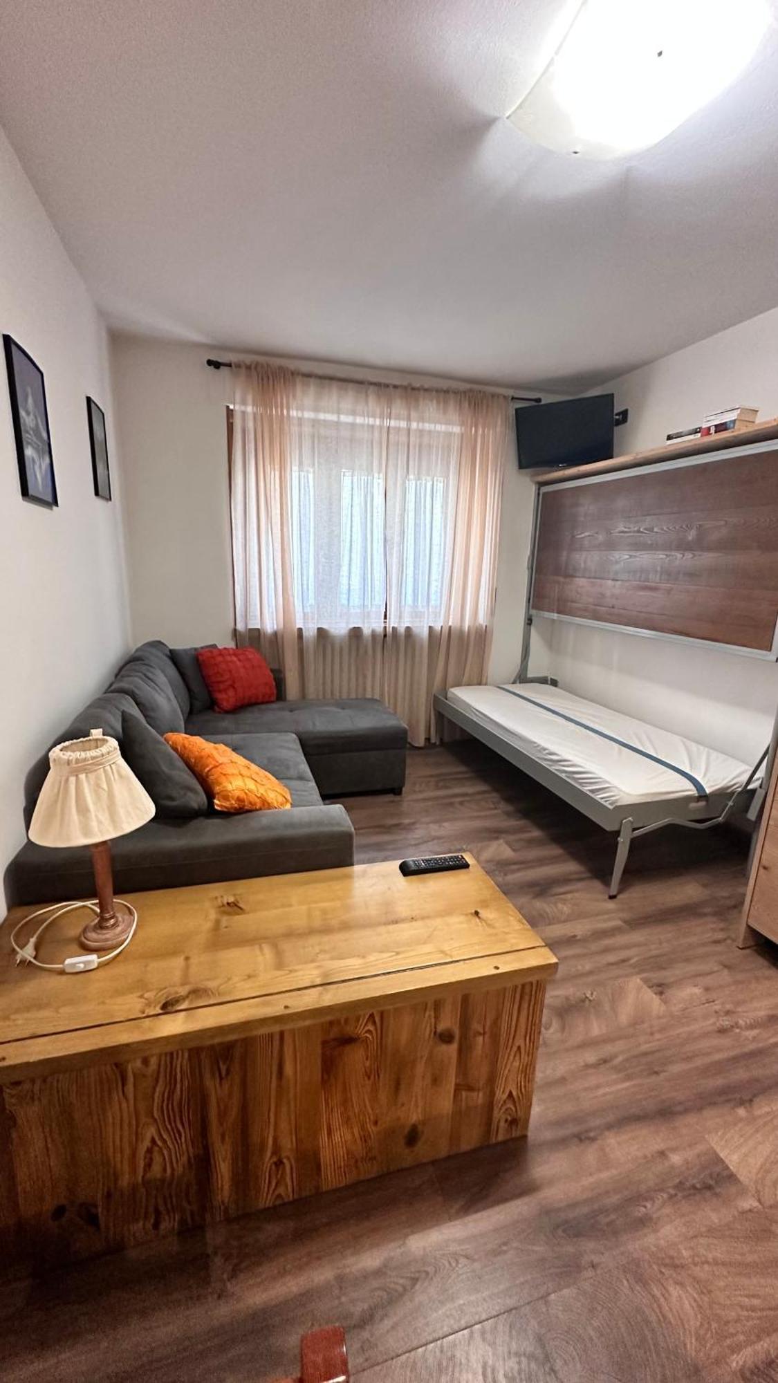 Bianca's Apartment *